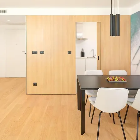 Amphora's Garden 5* Split