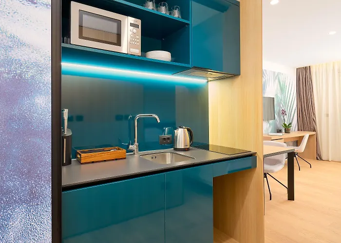 Amphora's Garden Hotel